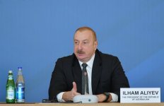 Президент Ильхам Алиев принял участие в XI Глобальном Бакинском форуме на тему "Восстановление раздробленного мира" (ФОТО, ВИДЕО)