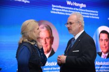 XI Глобальный Бакинский форум продолжает работу панельными заседаниями (ФОТО)