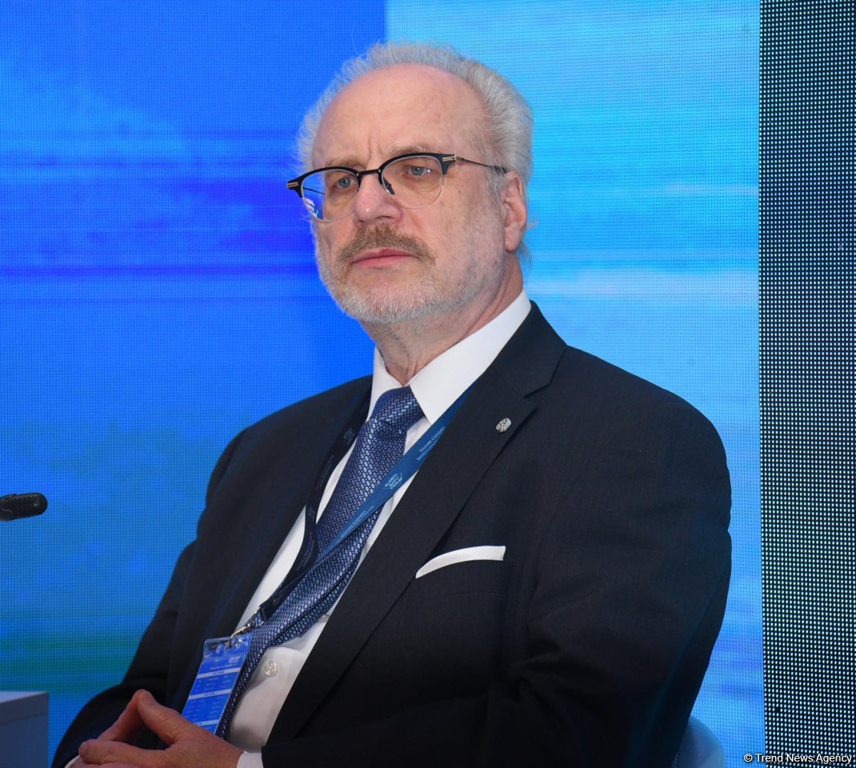 XI Глобальный Бакинский форум продолжает работу панельными заседаниями (ФОТО)