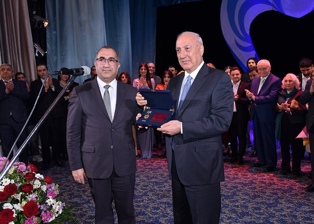 55-летний юбилей Сумгайытского драматического театра и 75-летие родного города (ФОТО)