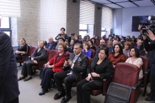 В школе искусств имени Вагифа Мустафазаде представлены выставка и концерт памяти Мастера (ВИДЕО, ФОТО)