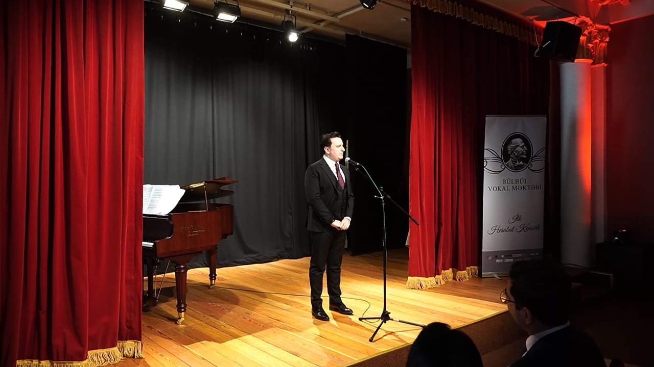 Состоялся первый отчетный концерт учащихся Вокальной школы Бюльбюля (ВИДЕО, ФОТО)