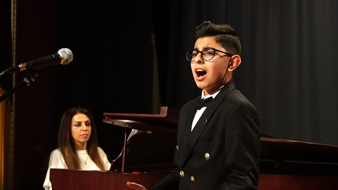 Состоялся первый отчетный концерт учащихся Вокальной школы Бюльбюля (ВИДЕО, ФОТО)