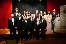 Состоялся первый отчетный концерт учащихся Вокальной школы Бюльбюля (ВИДЕО, ФОТО)