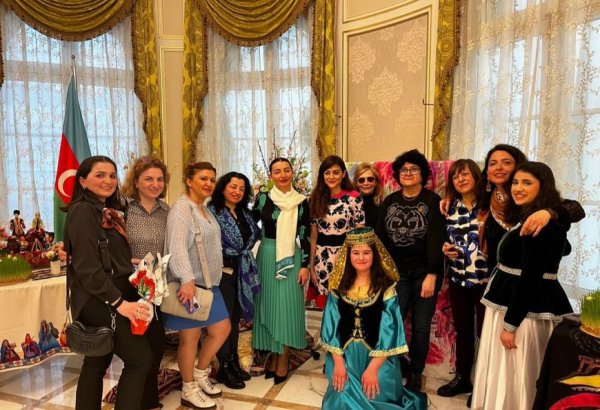 В Париже прошел праздник азербайджанцев, посвященный Новрузу (ФОТО)