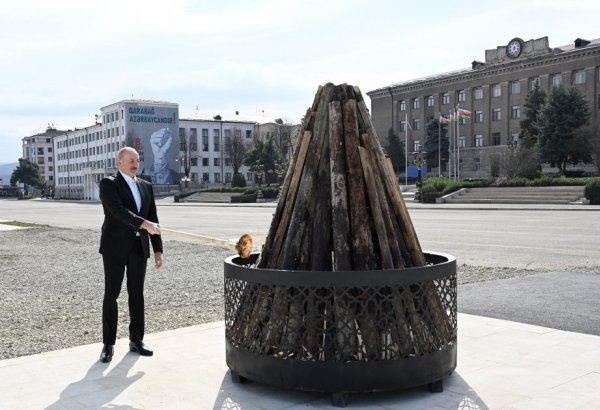 Президент Ильхам Алиев разжег в городе Ханкенди костер по случаю Новруза и поздравил азербайджанский народ с праздником (ФОТО/ВИДЕО)