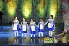 В Баку прошел праздничный театрализованный концерт, посвященный Новрузу (ФОТО)