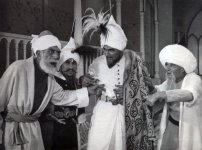 "О Великий, затмивший своим ликом свет солнца!" - яркие образы Гусейнаги Садыхова в кино и театре (ФОТО)