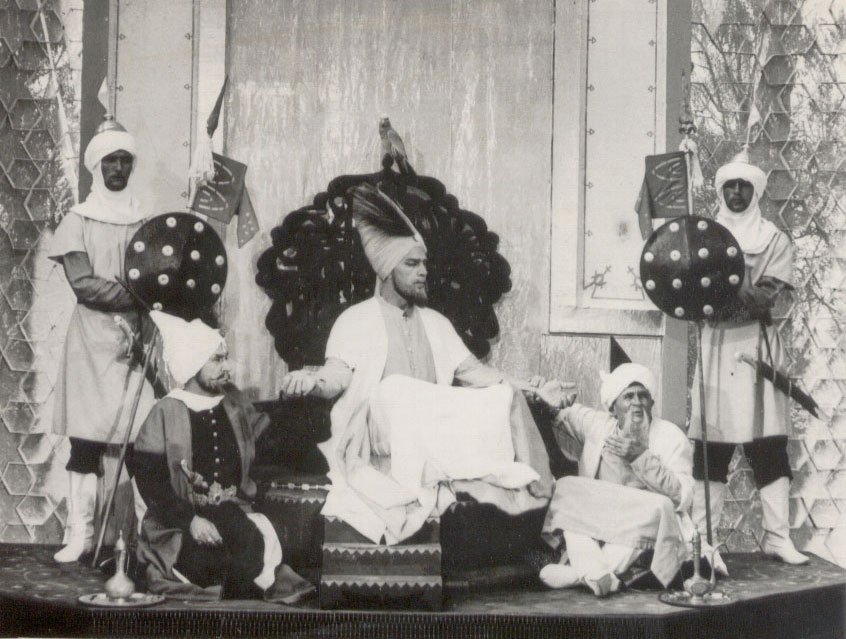 "О Великий, затмивший своим ликом свет солнца!" - яркие образы Гусейнаги Садыхова в кино и театре (ФОТО)