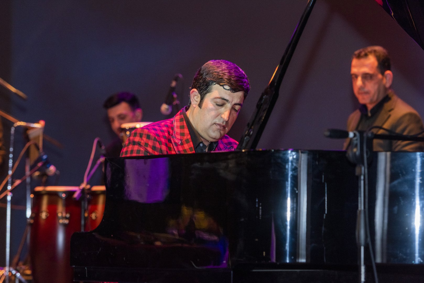 Вдохновенно, ярко, позитивно – концерт маэстро Джейхуна в Баку (ФОТО)