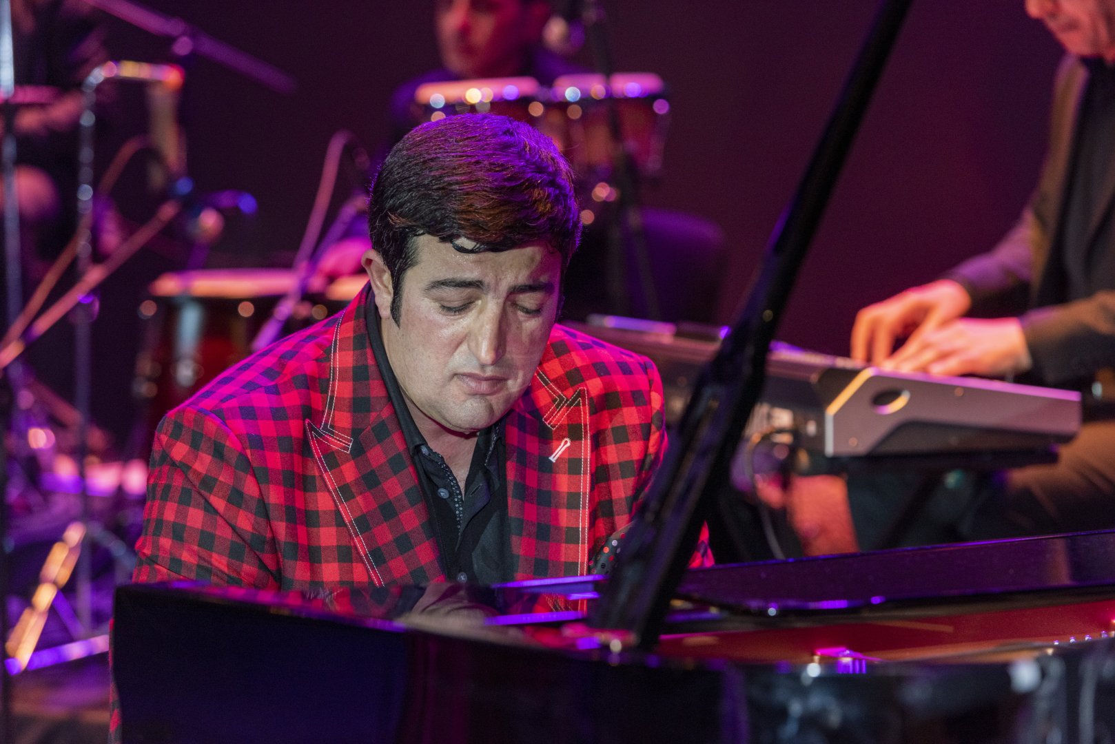 Вдохновенно, ярко, позитивно – концерт маэстро Джейхуна в Баку (ФОТО)