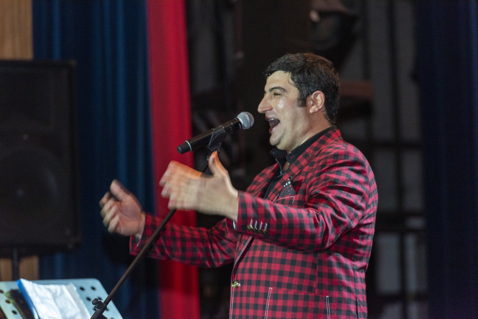 Вдохновенно, ярко, позитивно – концерт маэстро Джейхуна в Баку (ФОТО)