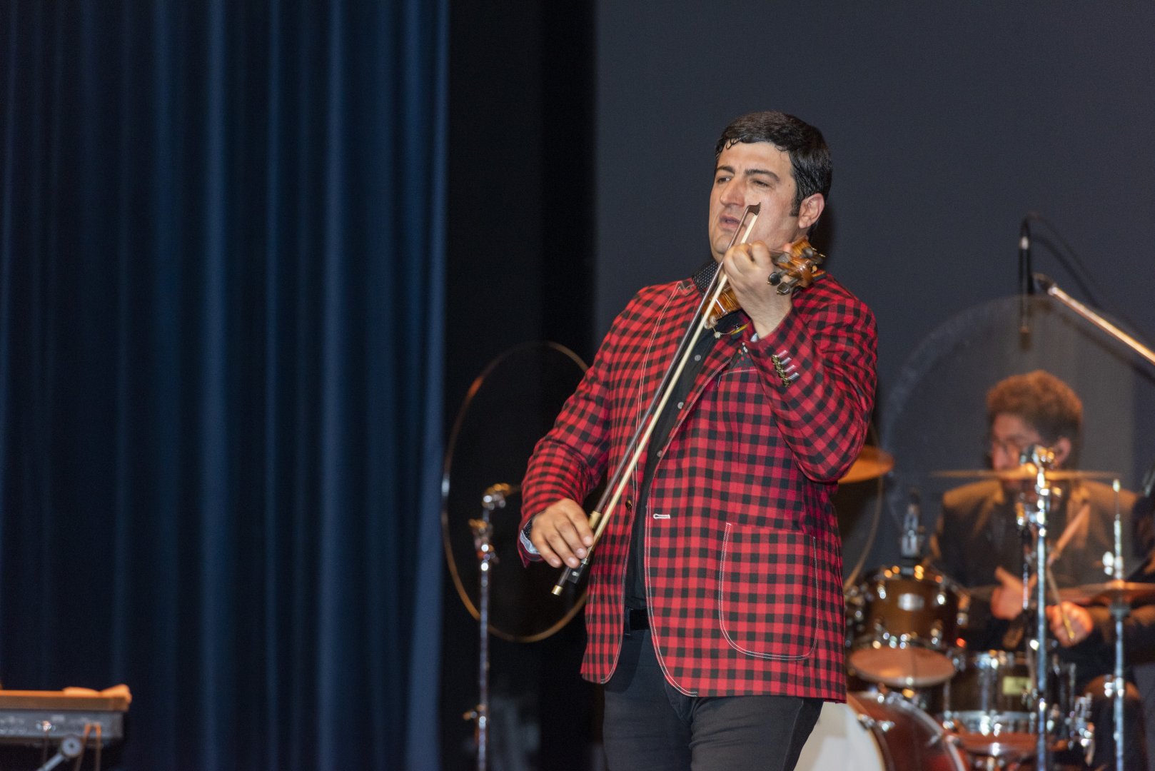 Вдохновенно, ярко, позитивно – концерт маэстро Джейхуна в Баку (ФОТО)