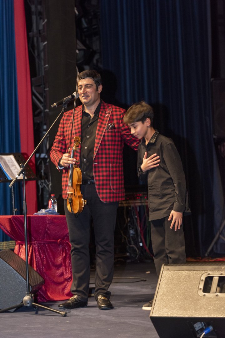 Вдохновенно, ярко, позитивно – концерт маэстро Джейхуна в Баку (ФОТО)