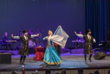 Вдохновенно, ярко, позитивно – концерт маэстро Джейхуна в Баку (ФОТО)