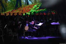 Проникновенно и искренне: в Баку состоялся творческий вечер народного артиста Азербайджана Фаига Суджаддинова (ФОТО)