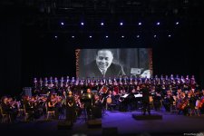 Проникновенно и искренне: в Баку состоялся творческий вечер народного артиста Азербайджана Фаига Суджаддинова (ФОТО)