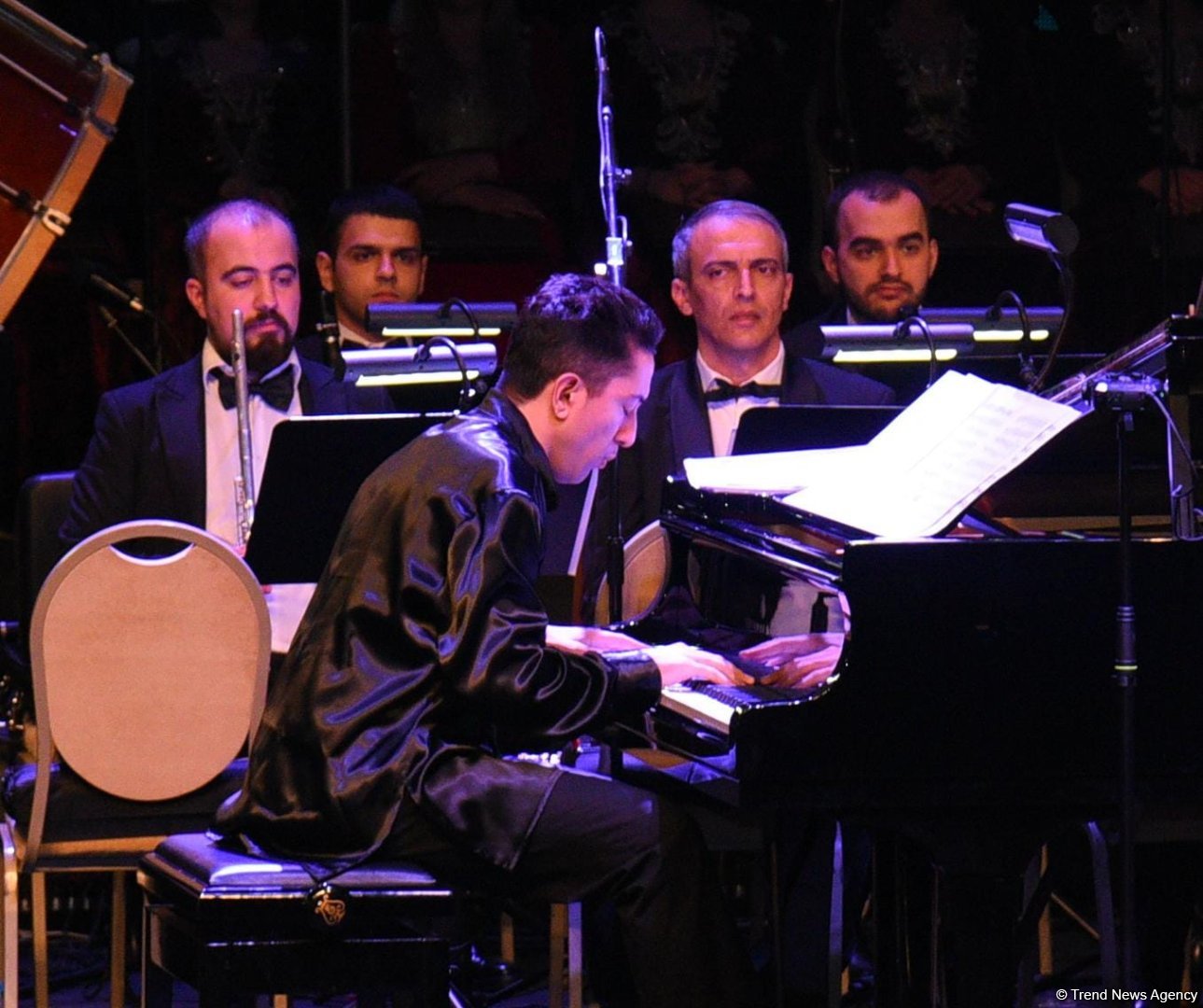 Проникновенно и искренне: в Баку состоялся творческий вечер народного артиста Азербайджана Фаига Суджаддинова (ФОТО)