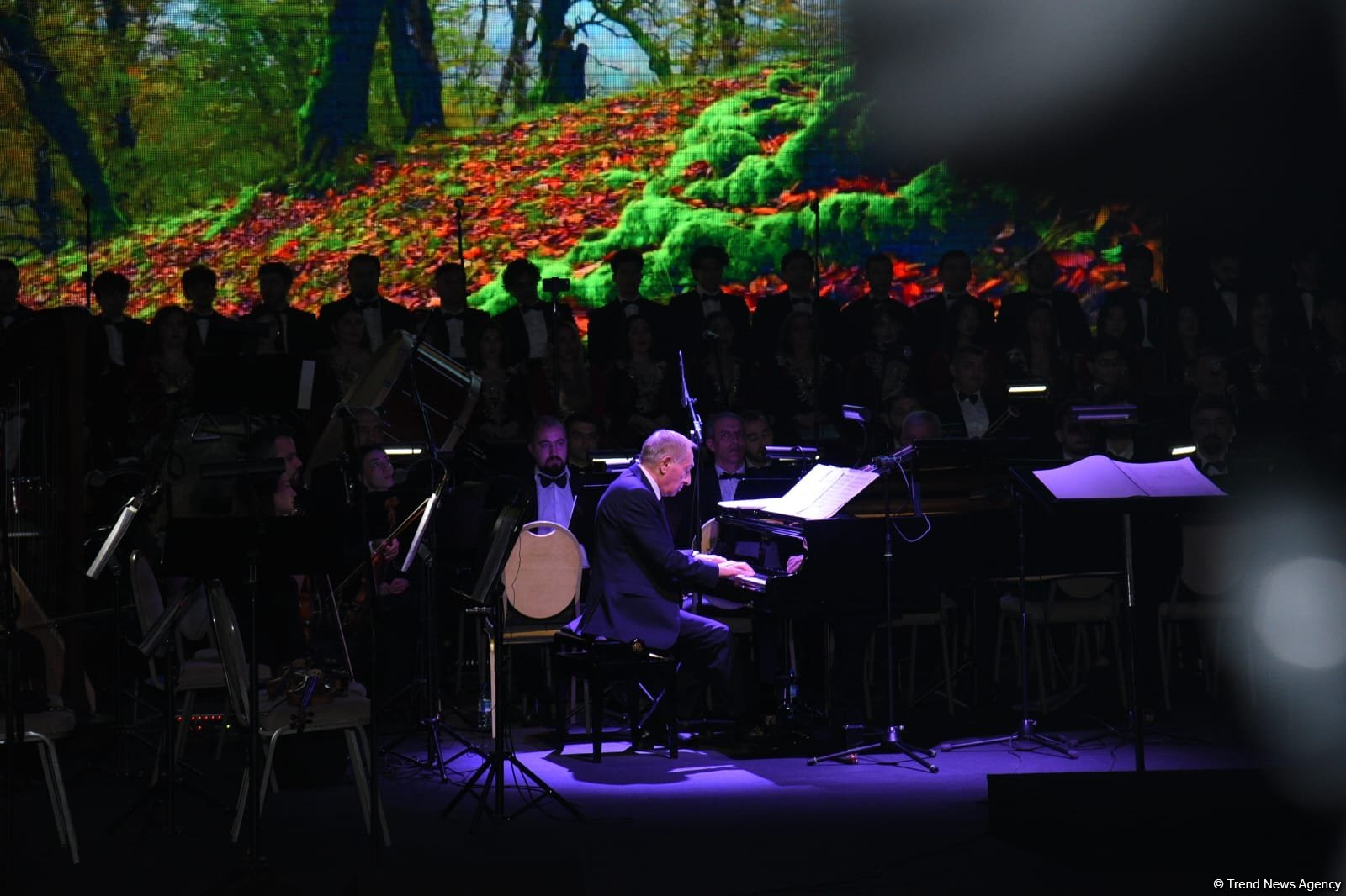 Проникновенно и искренне: в Баку состоялся творческий вечер народного артиста Азербайджана Фаига Суджаддинова (ФОТО)