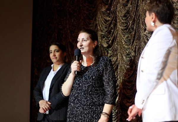 Дружба, честность и бесстрашие в азербайджанском театре (ФОТО)