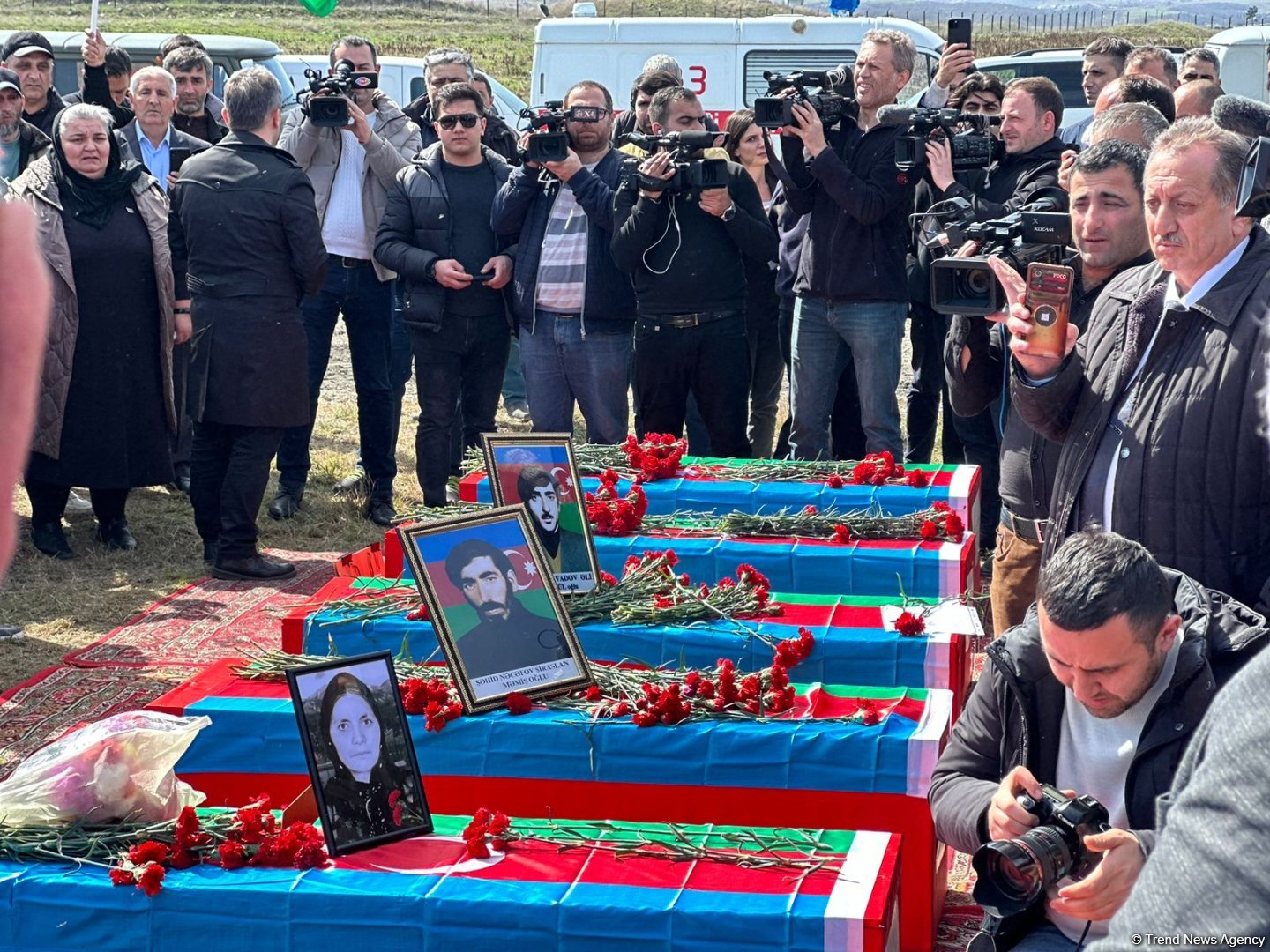 В Ходжалы захоронены останки жертв Ходжалинского геноцида (ФОТО/ВИДЕО)