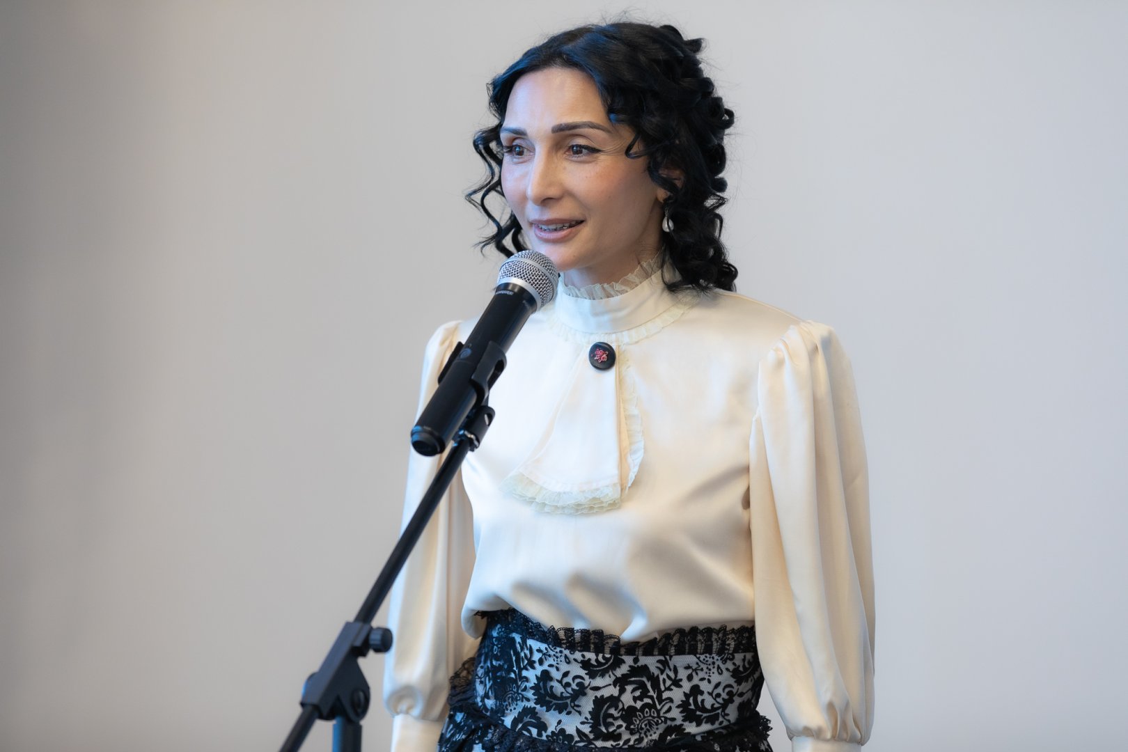 Правнук Самеда Вургуна вручил награды победителям проекта "Книги и писатели-юбиляры" (ФОТО)