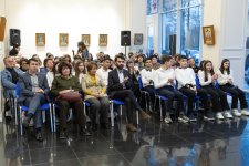 Правнук Самеда Вургуна вручил награды победителям проекта "Книги и писатели-юбиляры" (ФОТО)