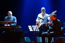 В Баку прошел звездный концерт в память о Рафиге Бабаеве (ФОТО)