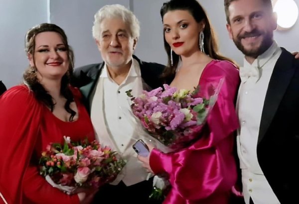 Эльмина Гасанова дебютировала во Франции в спектакле с великим Пласидо Доминго - Набукко и Фенена  (ФОТО)