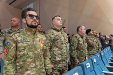 В Баку прошел вечер "Творящие историю" и представлены фильмы в честь  славных Апрельских боев (ФОТО)