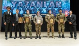 В Баку прошел вечер "Творящие историю" и представлены фильмы в честь  славных Апрельских боев (ФОТО)