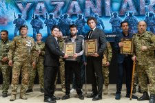 В Баку прошел вечер "Творящие историю" и представлены фильмы в честь  славных Апрельских боев (ФОТО)