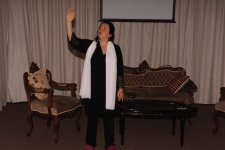 От слез до смеха, от отчаяния до счастья – прекрасная премьера творческого дуэта Фариды Нестеренко и Лалы Ахундовой (ФОТО)