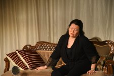 От слез до смеха, от отчаяния до счастья – прекрасная премьера творческого дуэта Фариды Нестеренко и Лалы Ахундовой (ФОТО)