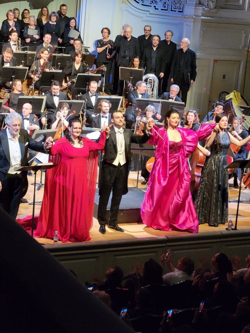 Эльмина Гасанова дебютировала во Франции в спектакле с великим Пласидо Доминго - Набукко и Фенена  (ФОТО)