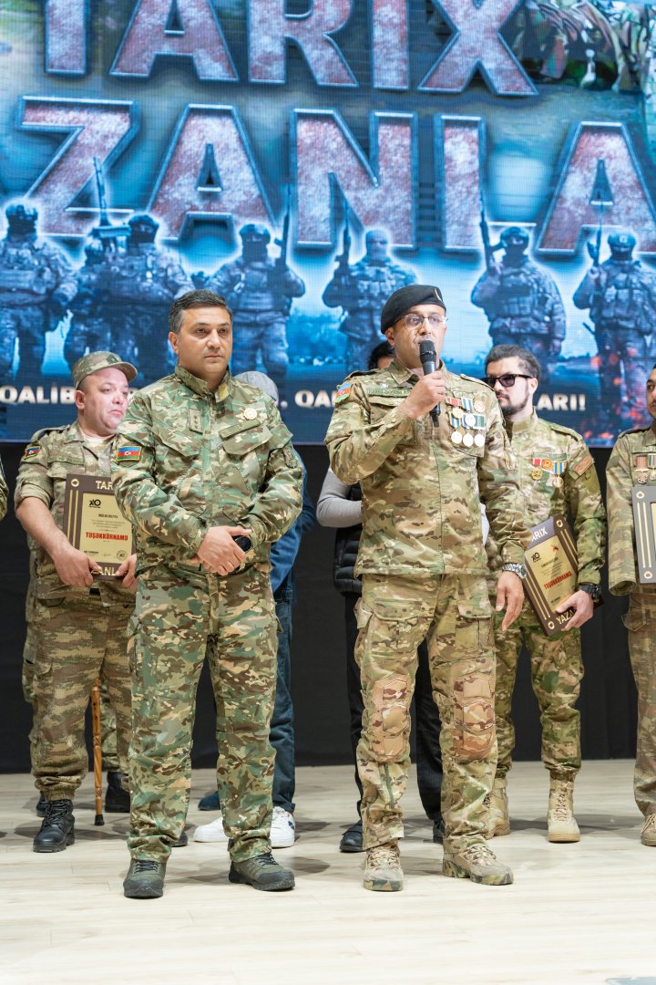 В Баку прошел вечер "Творящие историю" и представлены фильмы в честь  славных Апрельских боев (ФОТО)