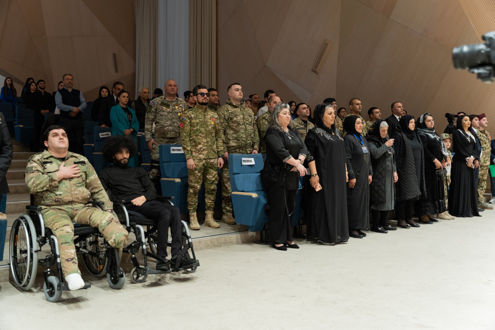 В Баку прошел вечер "Творящие историю" и представлены фильмы в честь  славных Апрельских боев (ФОТО)