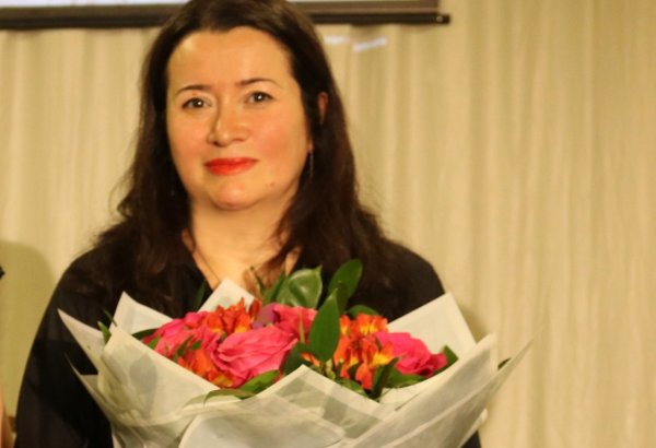 Не хотела бы быть на их месте… - интервью с Лалой Ахундовой, кандидатом политических наук, которая ушла в режиссуру (ФОТО)