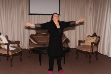 Не хотела бы быть на их месте… - интервью с Лалой Ахундовой, кандидатом политических наук, которая ушла в режиссуру (ФОТО)