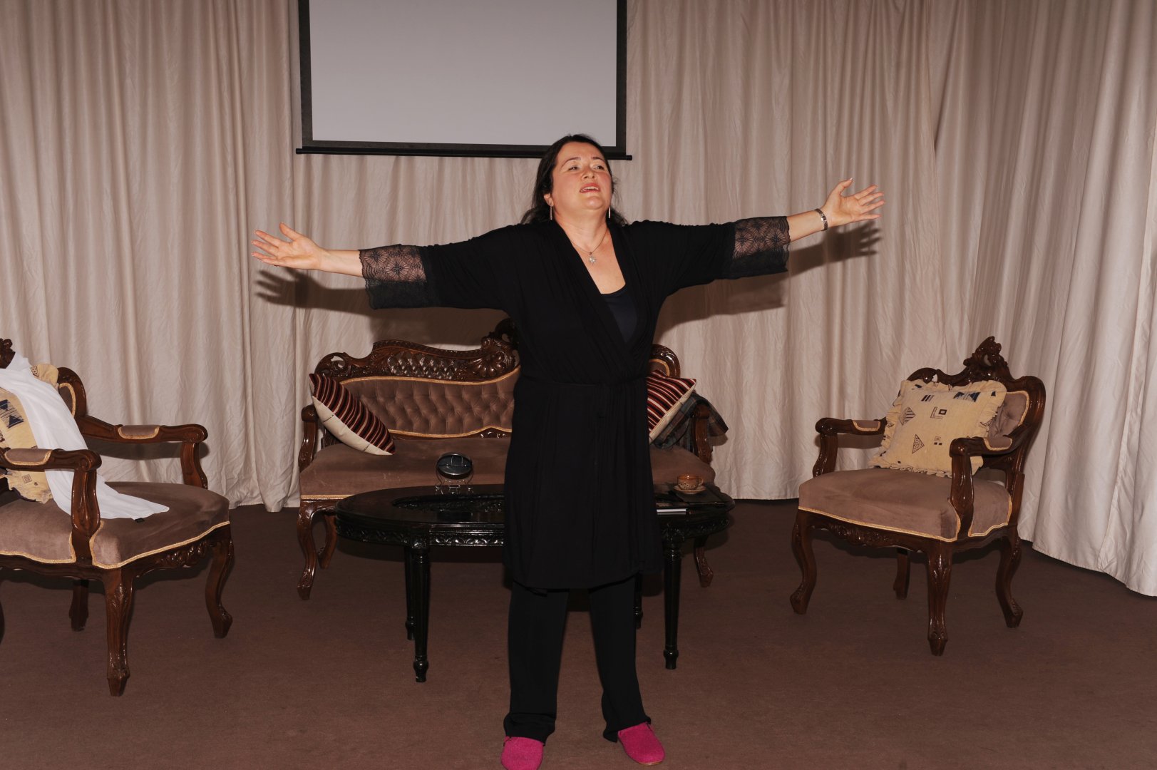 Не хотела бы быть на их месте… - интервью с Лалой Ахундовой, кандидатом политических наук, которая ушла в режиссуру (ФОТО)