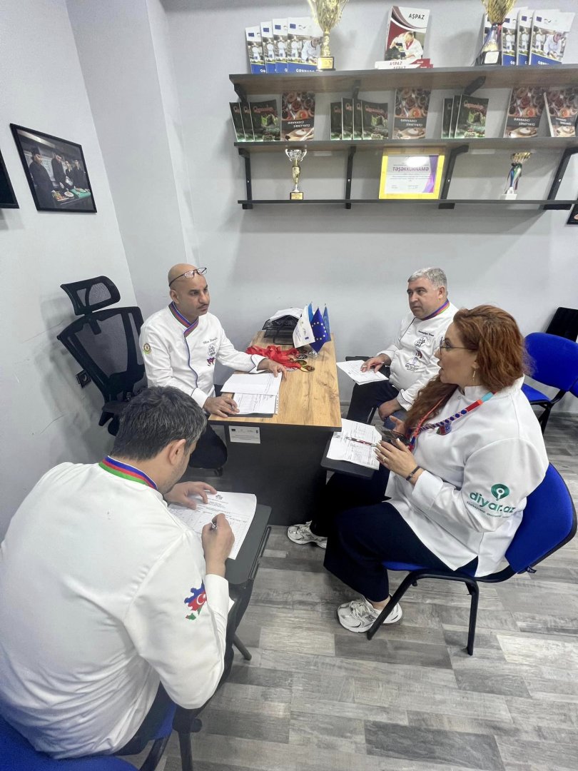 В Баку прошел чемпионат по кулинарии среди абилимпийцев (ФОТО)