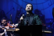 Во Дворце Гейдара Алиева в Баку представили концерт "Гении"  (ФОТО)