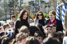 В Баку с участием вице-президента Фонда Гейдара Алиева Лейлы Алиевой в распоряжение жителей переданы очередные благоустроенные дворы (ФОТО)