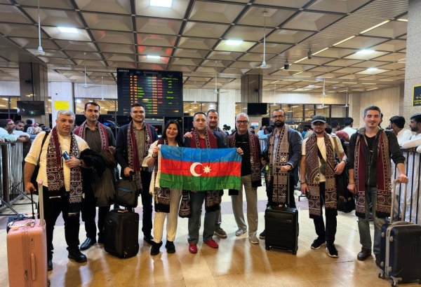 AZAL совершил первый рейс по маршруту Баку-Карачи (ФОТО)