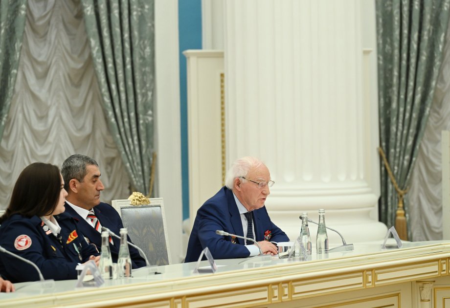 Состоялась совместная встреча президентов Азербайджана и России с ветеранами и работниками железнодорожной отрасли по случаю 50-летия Байкало-Амурской магистрали (ФОТО/ВИДЕО)
