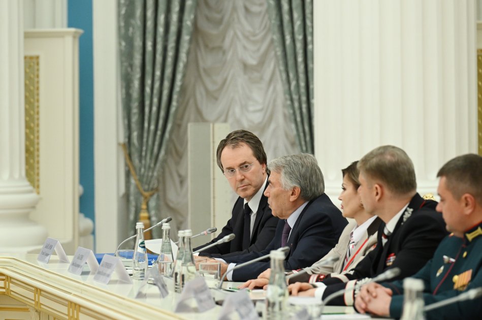 Состоялась совместная встреча президентов Азербайджана и России с ветеранами и работниками железнодорожной отрасли по случаю 50-летия Байкало-Амурской магистрали (ФОТО/ВИДЕО)