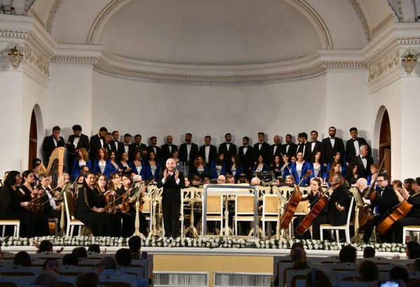 Портрет Фараджа Караева в музыке (ФОТО)