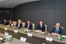 Азербайджан и ЕБРР обсудили предварительный проект страновой стратегии на 2024-2029 гг. 
(ФОТО)