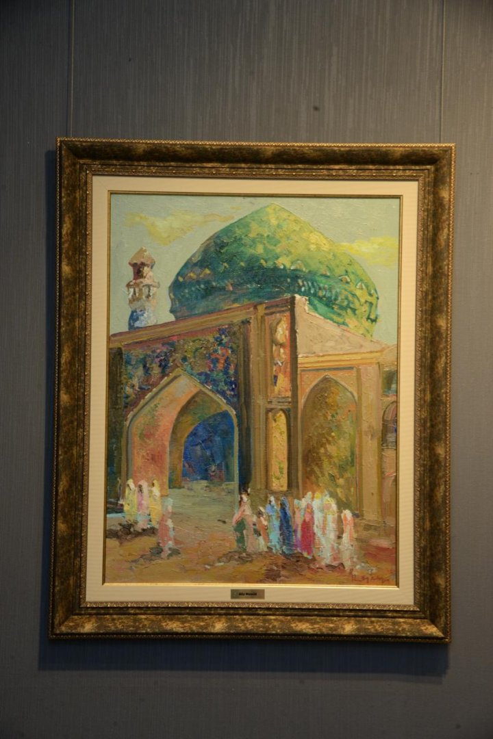 Древняя архитектура Азербайджана через "вкусные" цветовые гаммы (ФОТО)