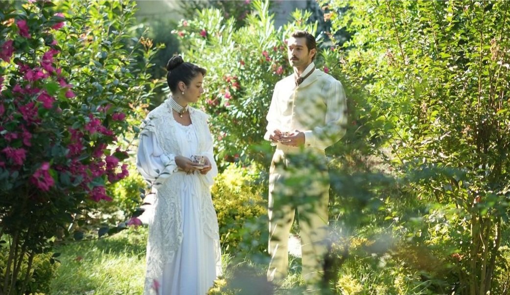 Турецкие звезды Фуркан Андыч, Бусе Мерал и Чагдаш Онур Озтюрк приедут в Баку (ФОТО)